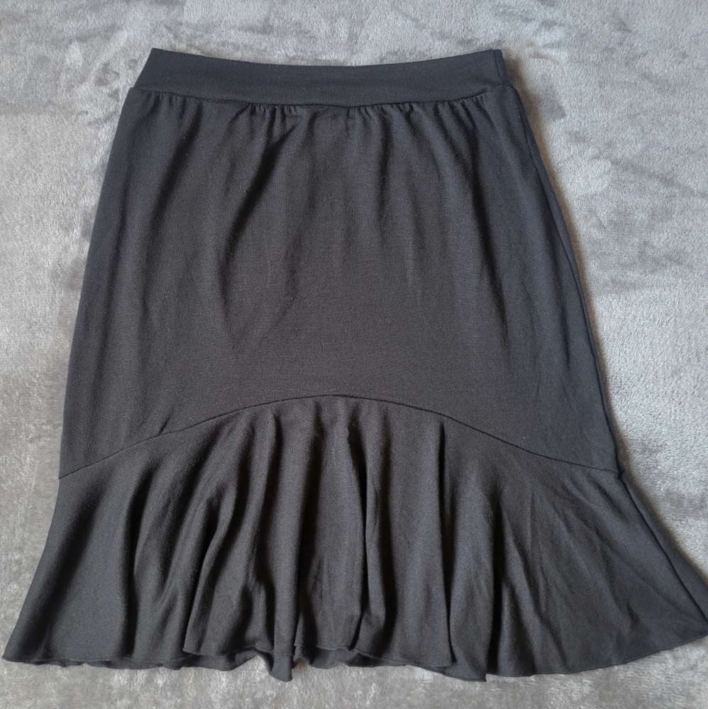 black midi skirt